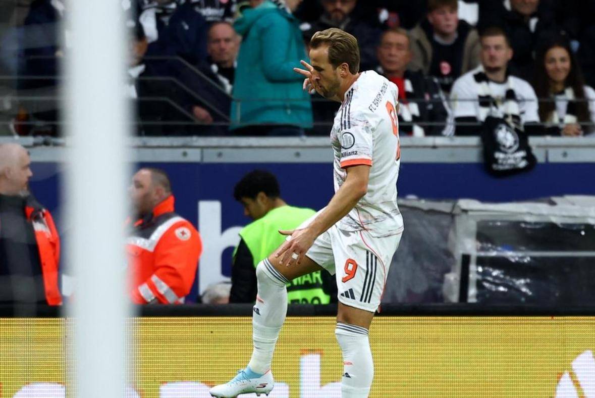 孔帕尼神勇，十连胜创造历史，三十岁凯恩无解，德甲纪录改写。